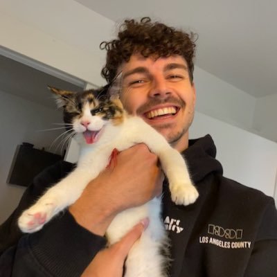  Nina miaougénieur 🐱 (best coding assistant >> ai)
